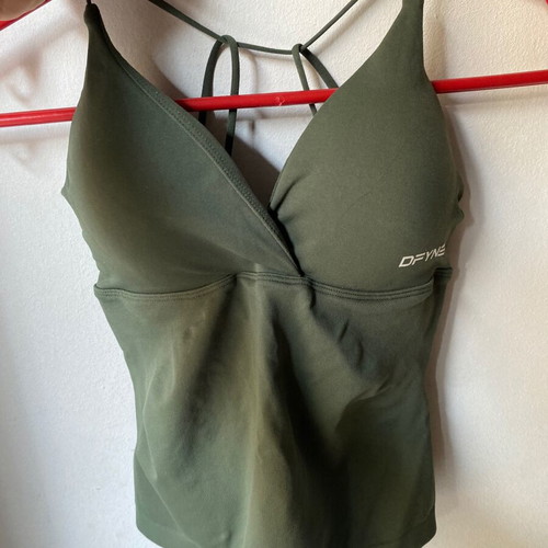 Dfyne sports top, green, size S