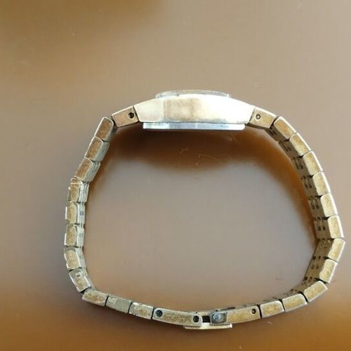 Vinca women's wristwatch used, gold-plated, mechanical, 17 rubis
