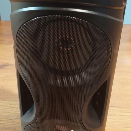 Portable Bluetooth Speaker new with FM radio and karaoke function