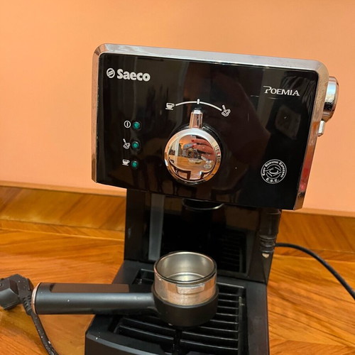 Saeco Poemia espresso coffee maker like new for ground coffee with milk frother