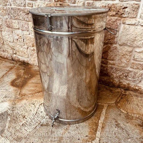 Stainless steel 140l oil tank with base and tap