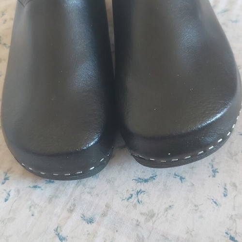 Boxer women's anatomical leather clogs size 40 like new
