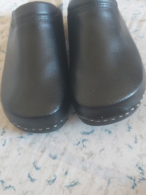 Boxer women's anatomical leather clogs size 40 like new