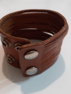 Multi-Strand Leather Cuff Bracelet, brown
