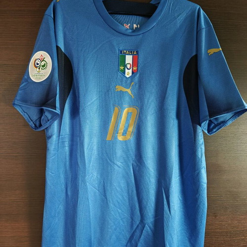 Totti Italy 2006 jersey new, collectible World Cup appearance