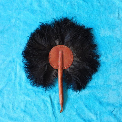 Handmade fan with leather base and ostrich feathers, like new