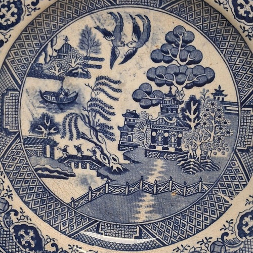 Elia Canon & Co. Smyrna Blue Willow Pattern plate, 19th century British manufacture