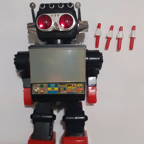 Kamco Saturn TV Robot used with worn box
