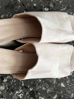 Beige mules used, size 38