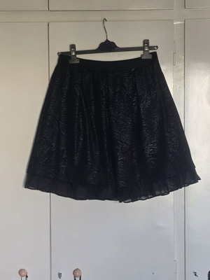 Lynne Black Metallic Skater Skirt with Tulle Hem Size 42 like new