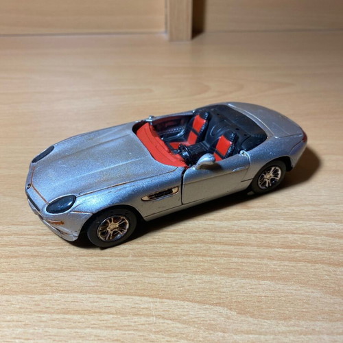 BMW Z8 miniature used in moderate condition