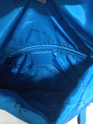 Desigual backpack used, blue with multiple compartments