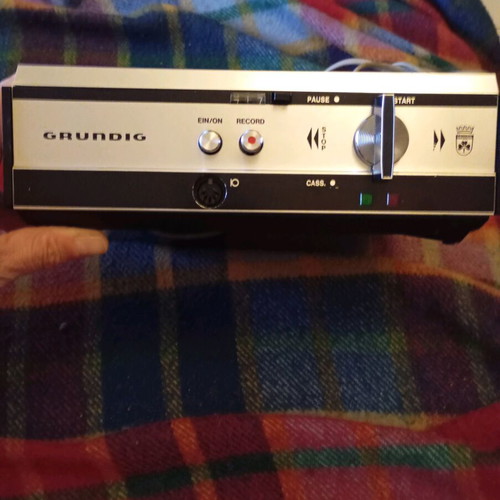 Grundig CN 224 deck used, minor damage and belt issues