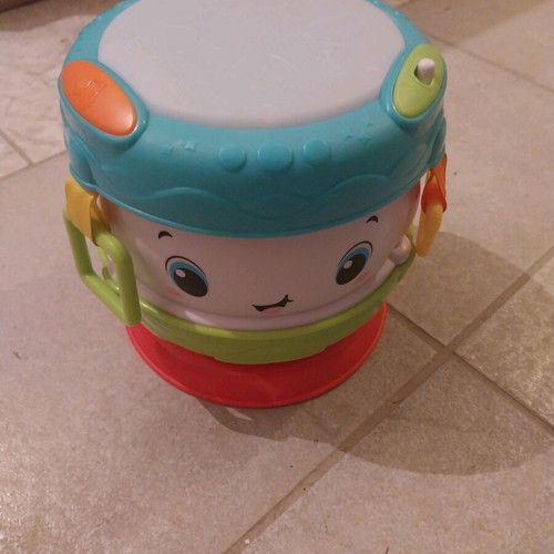 Baby Clementoni musical activity drum like new