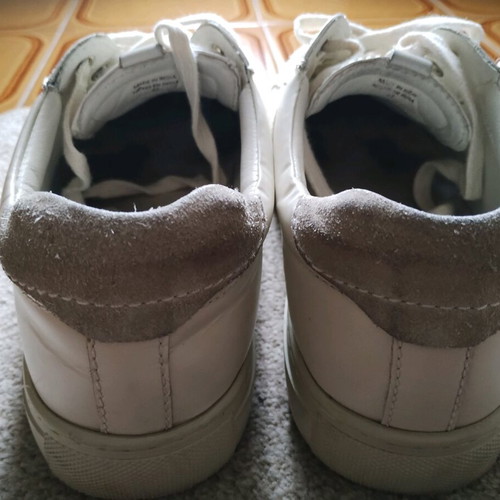 Sneakers United colours of Benetton μεταχειρισμένα, νούμερο 42, κρεμ δέρμα
