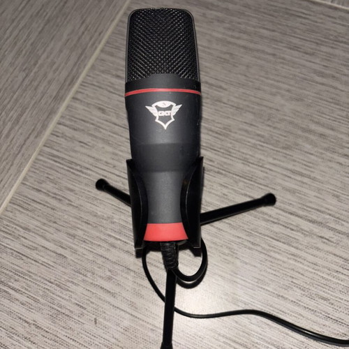 Trust CXT Microphone with Tripod
