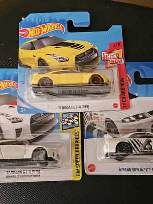 Hot Wheels Nissan Skyline GT-R set of 3 new sealed