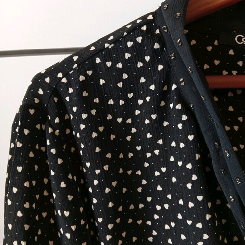 Cloud 9 black shirt with hearts like new, embroidered beads