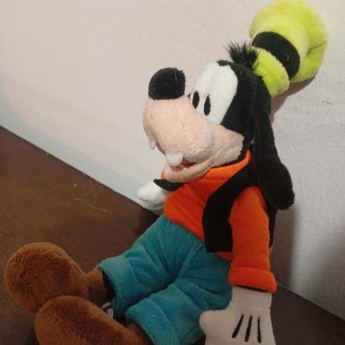 Goofy Disney Classic plush 24 cm like new