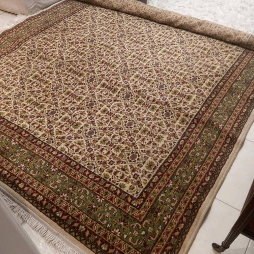 Classic wool rug like new 3.16 × 2.16 m