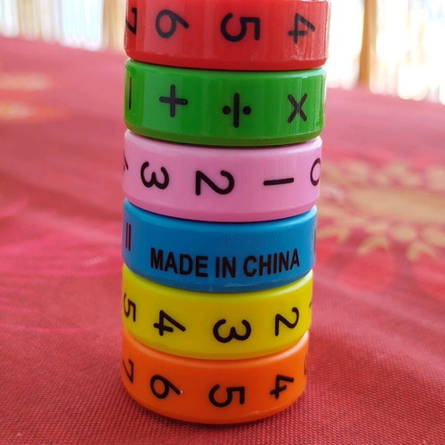 Educational number game like new, 6 magnetic pieces