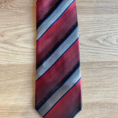 Tie like new