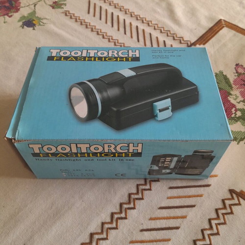 Flashlight/tool kit like new, multi screwdriver with 10 bits and sockets