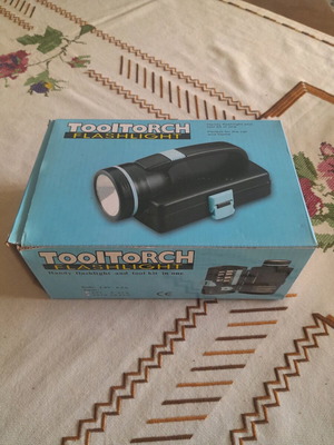 Flashlight/tool kit like new, multi screwdriver with 10 bits and sockets