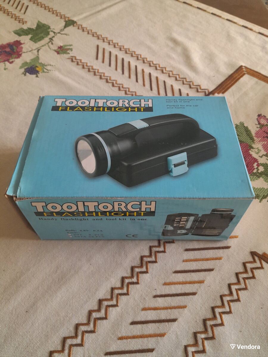 Flashlight Toolkit Flashlight/tool kit like new, multi… - € 15,00 - Vendora.cy