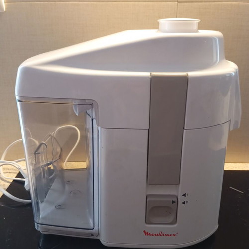Moulinex Juice Extractor model 753 new without box