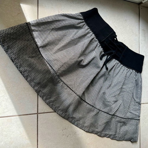 Skirt gray with black details klos TRF No S used