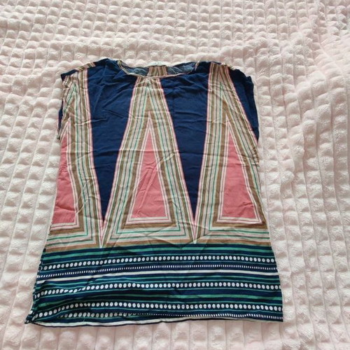 Top blouse Anel geometric design S like new, blue and pink