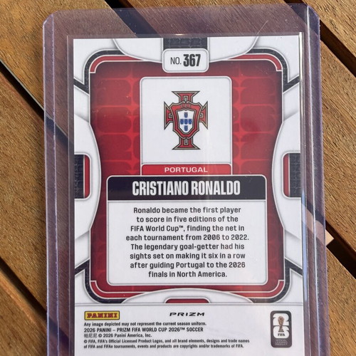 Cristiano Ronaldo Silver Wave Prizm 2026 World Cup Card like new