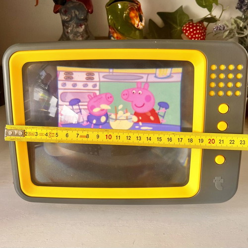 Retro mobile phone screen magnifier