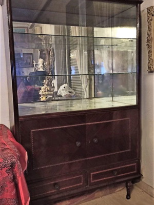 Handmade 1960s vitrina like new with cabinet and 2 drawers
