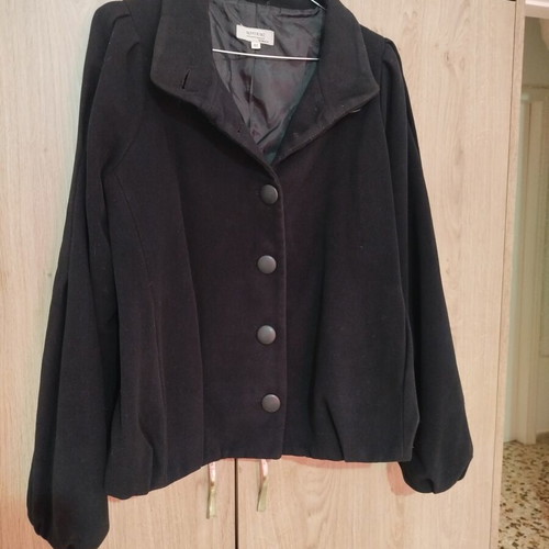 Happening Woman black jacket size 42 used, classic and elegant