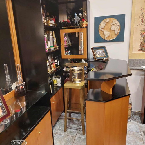 Bar unit used with cracked side mirror