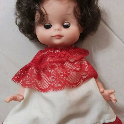 Vintage doll 27 cm old, in very good condition