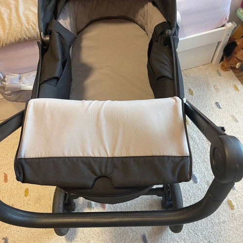 Stokke Beat stroller with carry cot like new, with boxes and instructions