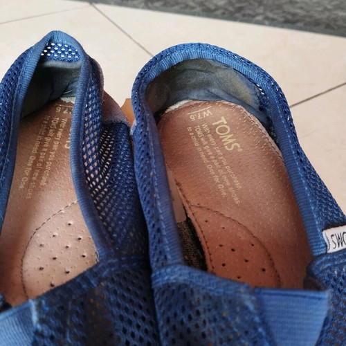 Toms used blue shoes size 38