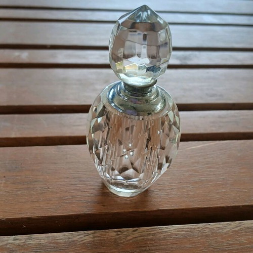 Perfume bottles set new, crystal-like
