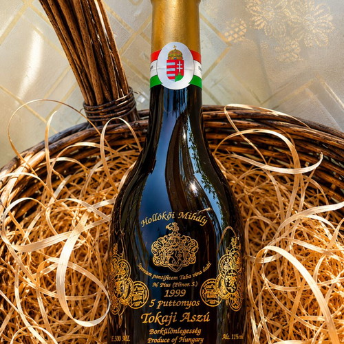Tokaji Aszu 5 Collector Wine 1999 New