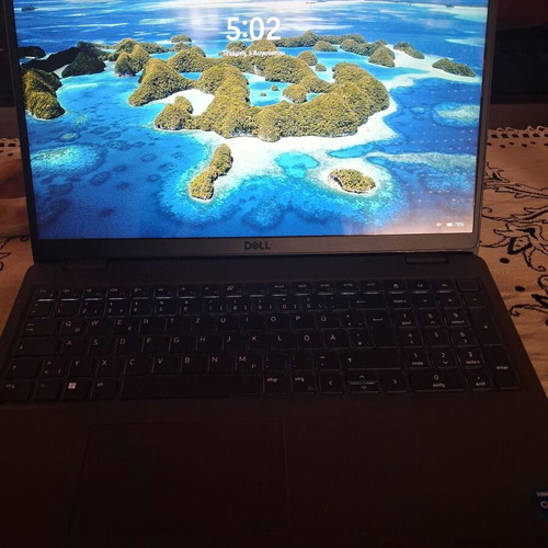 Dell Latitude 3540 laptop like new, 13th gen, 16GB RAM, 256GB SSD