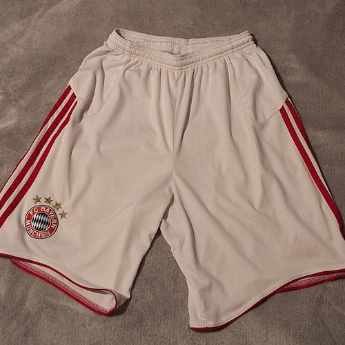 Bayern Munich shorts 2008/09 boys XL size like new