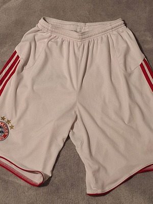 Σορτς Bayern Munich 2008/09 αγοριών XL μέγεθος σαν καινούργιο
