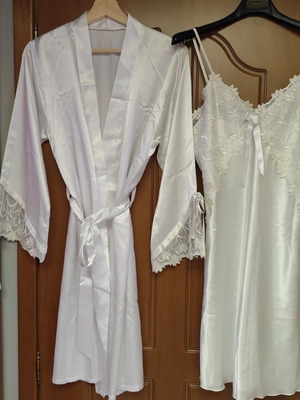 Bridal baby doll set satin lace size M like new, 2 pieces