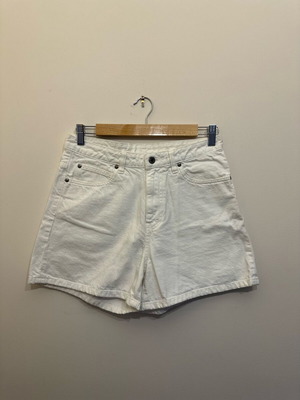 Dr. Denim shorts No 29 like new, white, size M