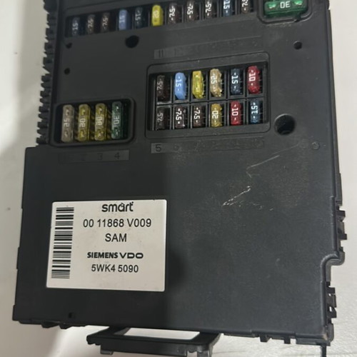 Smart Fortwo W450 central fuse box and SAM module, Siemens VDO