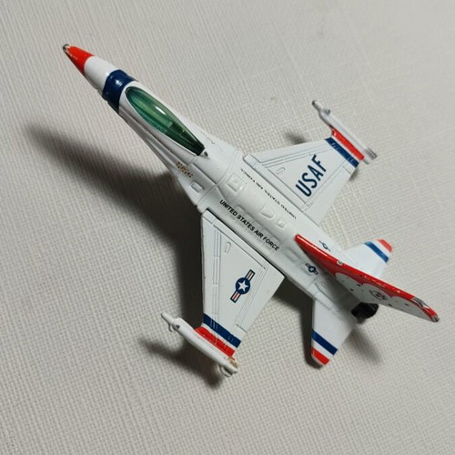 Matchbox USAF F16A 2000 used with minor scratches