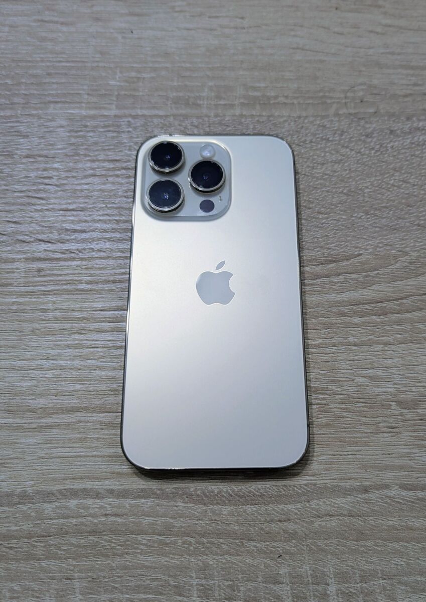 Iphone 14 Pro 128GB Gold like new - € 340,00 - Vendora.cy